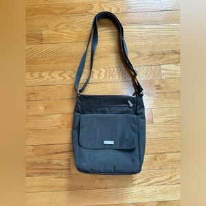 Baggallini gray bag. Like new